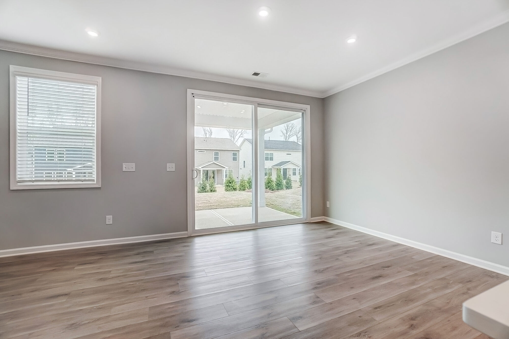 Dining area with door to veranda