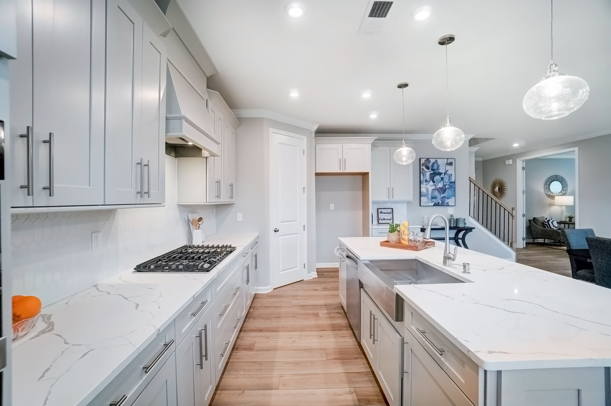 Kitchen with island breakfast bar