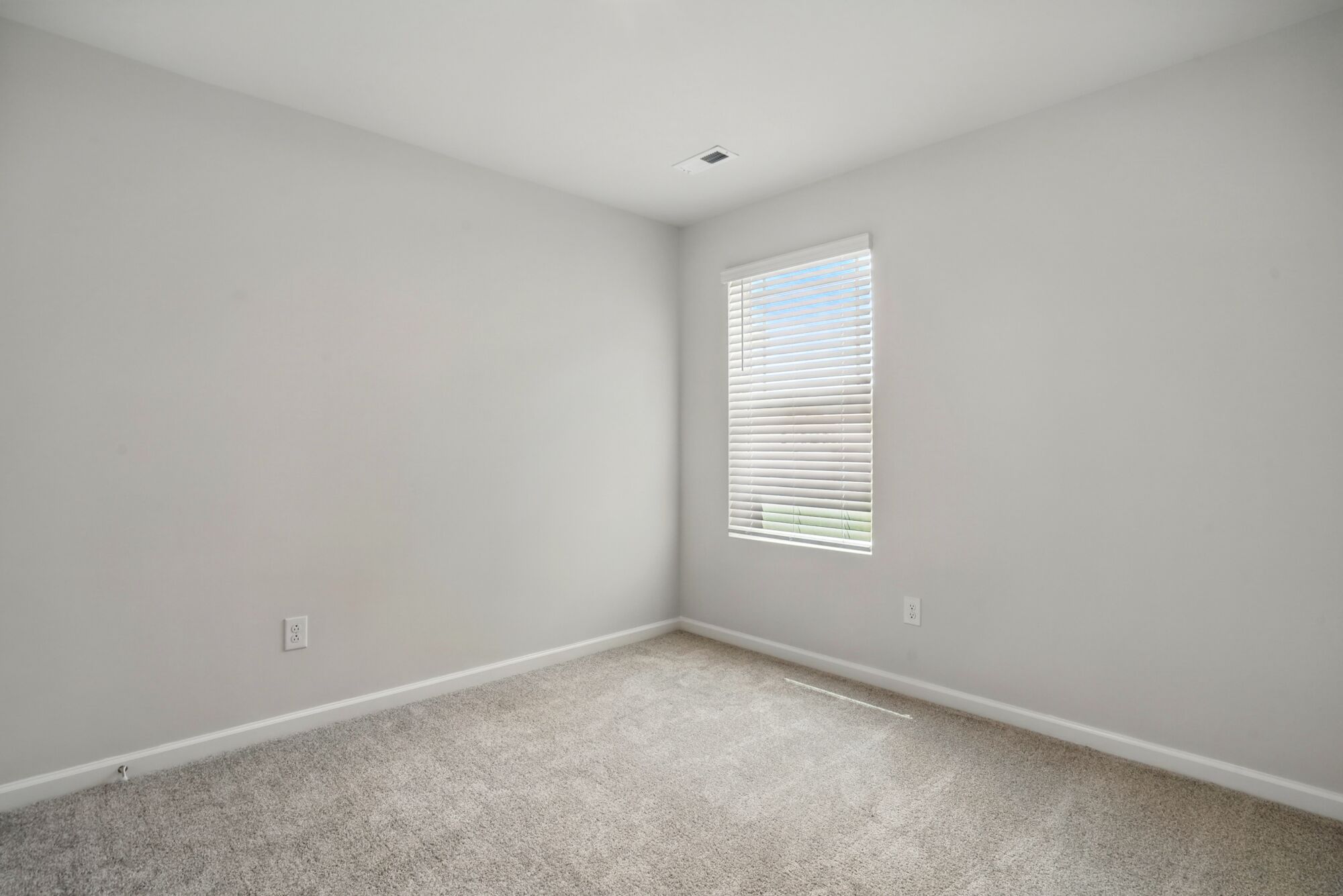 Additional upstairs bedroom