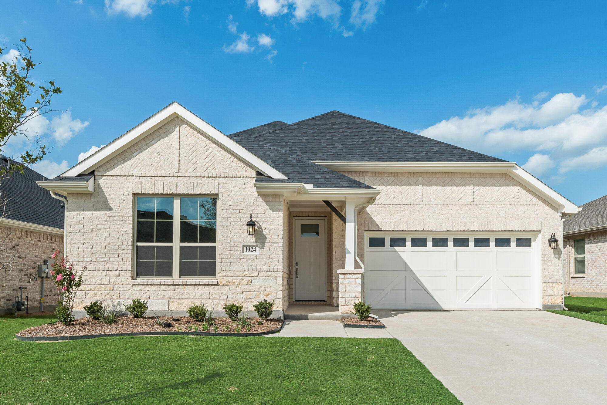 Elevation Front with garage and window