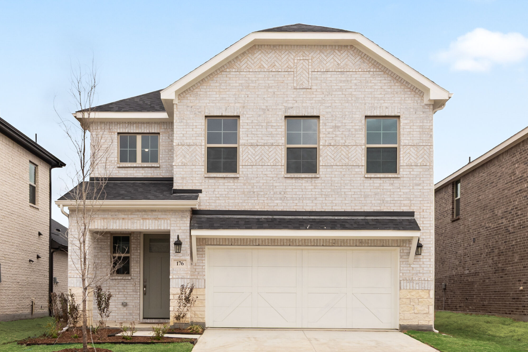 4 Bed, 3.5 Bath Single-Family Home in Spiritas Ranch, Little Elm