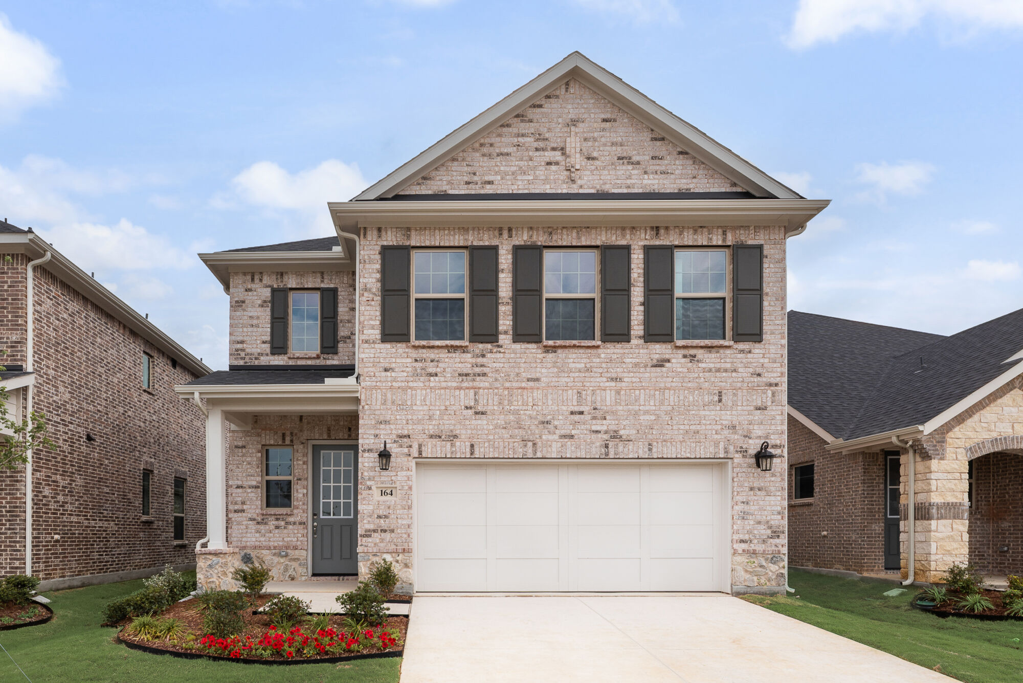 4 Bed, 3.5 Bath Single-Family Home in Spiritas Ranch, Little Elm