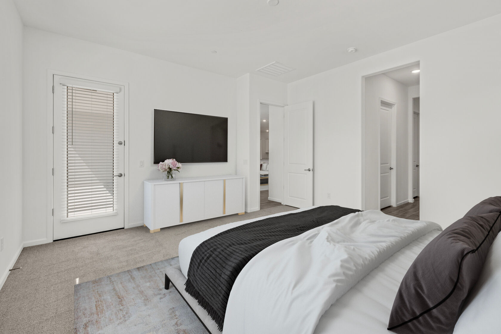 Owner's Suite - Virtually Staged